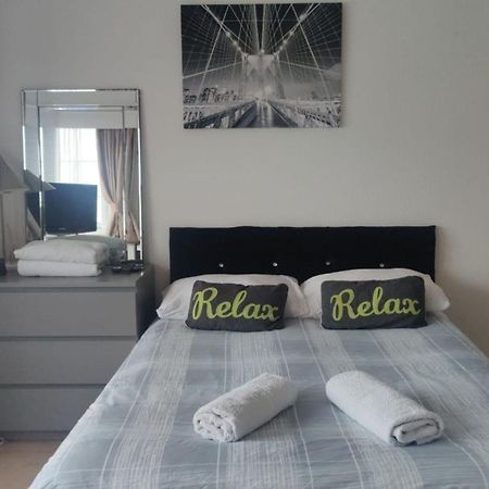 Studio On Golders Green Road Apartment London Exterior photo